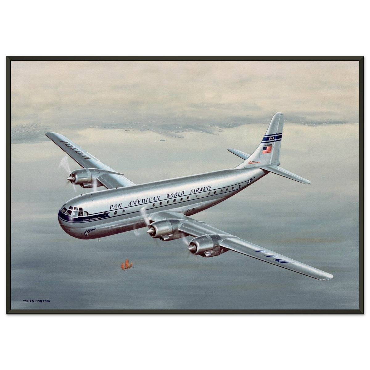 Thijs Postma - Poster - Boeing 377 Stratocruiser In The Far East - Metal Frame Poster - Metal Frame TP Aviation Art 50x70 cm / 20x28″ 
