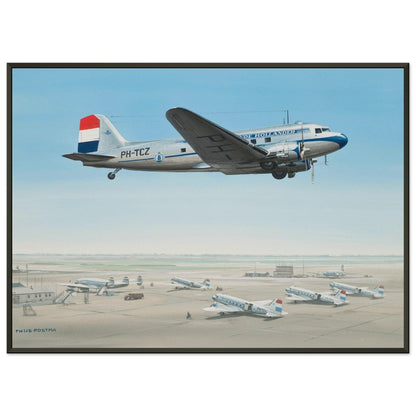 Thijs Postma - Poster - Douglas DC-3 KLM PH-TCZ Low Pass - Metal Frame Poster - Metal Frame TP Aviation Art 50x70 cm / 20x28″ 