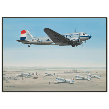 Thijs Postma - Poster - Douglas DC-3 KLM PH-TCZ Low Pass - Metal Frame Poster - Metal Frame TP Aviation Art 70x100 cm / 28x40″ 