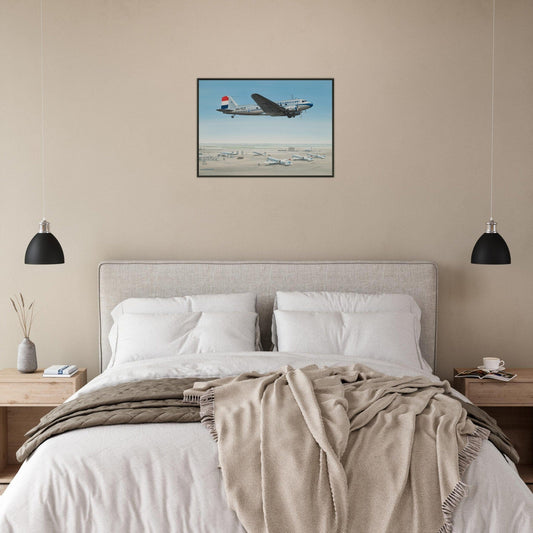 Thijs Postma - Poster - Douglas DC-3 KLM PH-TCZ Low Pass - Metal Frame Poster - Metal Frame TP Aviation Art 