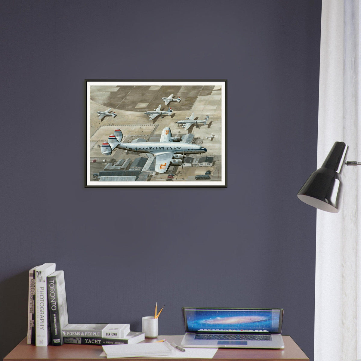 Thijs Postma - Poster - Lockheed L-049 Constellation PH-TAU Low Pass Schiphol 1947 - Metal Frame Poster - Metal Frame TP Aviation Art 