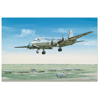 Thijs Postma - Poster - Douglas DC-4 Skymaster Landing Schiphol Poster Only TP Aviation Art 40x60 cm / 16x24″ 
